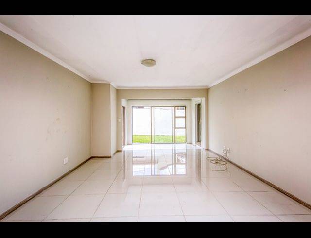 3 BEDROOM TOWNHOUSE RENTED IN RADIOKOP